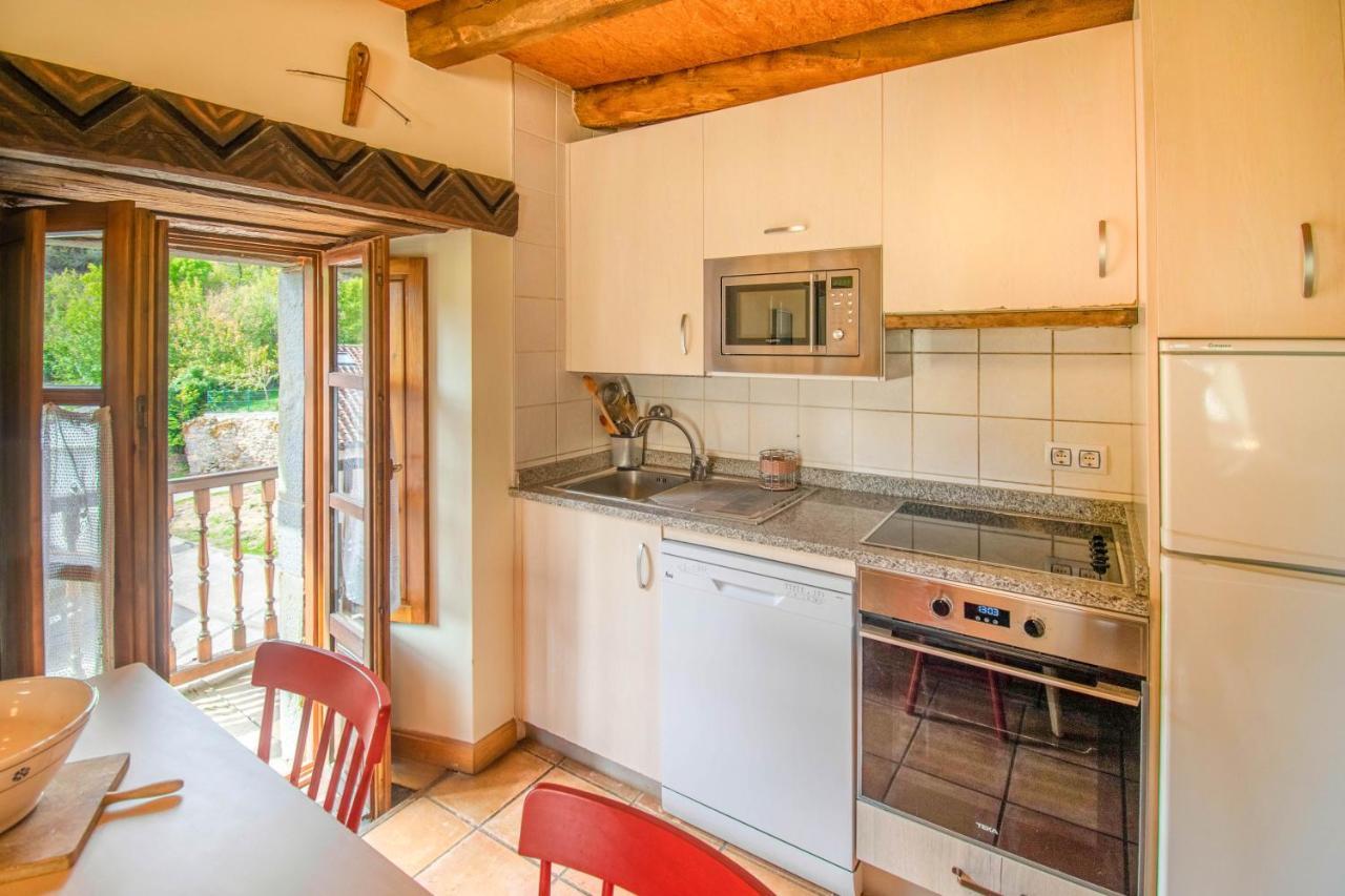 Casa Monaut, Acogedores Apartamentos A Los Pies De La Selva De Irati Saragueta 外观 照片